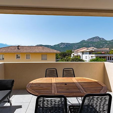 Pietra Apartment Калви Екстериор снимка