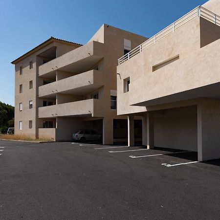 Pietra Apartment Калви Екстериор снимка