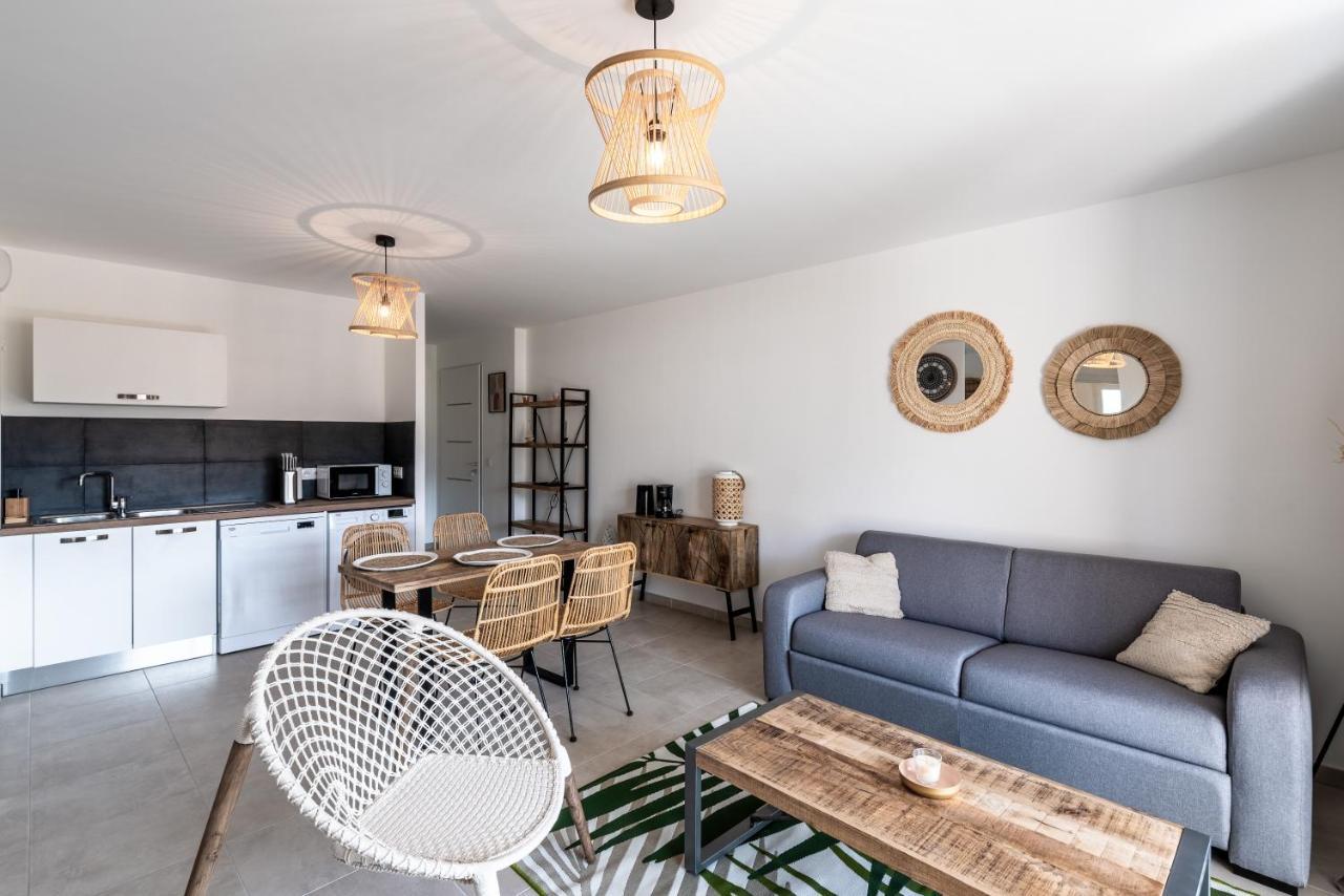 Pietra Apartment Калви Екстериор снимка