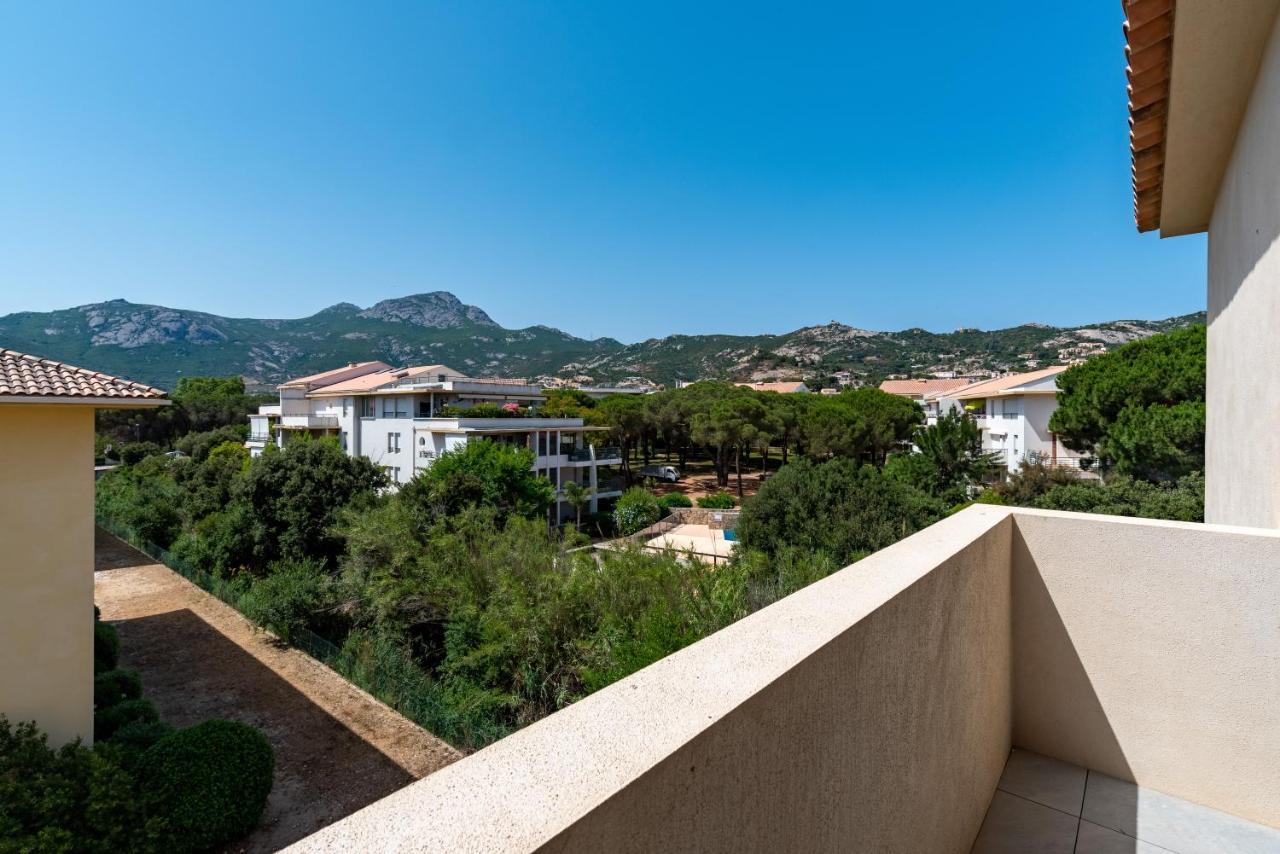 Pietra Apartment Калви Екстериор снимка