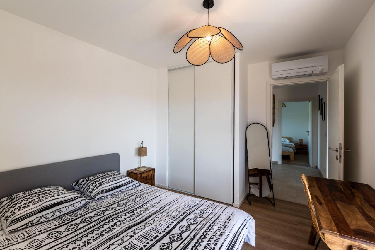 Pietra Apartment Калви Екстериор снимка